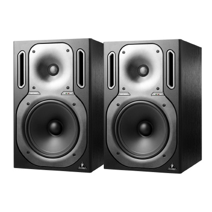 德国百灵达B2031A有源监听音箱